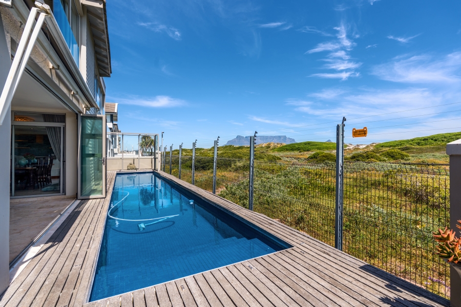 4 Bedroom Property for Sale in Sunset Beach Western Cape
